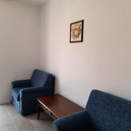 Demizson Panzio לינה וארוחת בוקר Kehidakustány