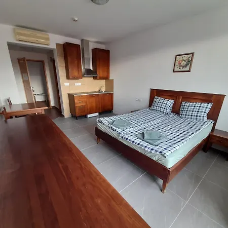 Demizson Panzio Bed and breakfast Kehidakustány