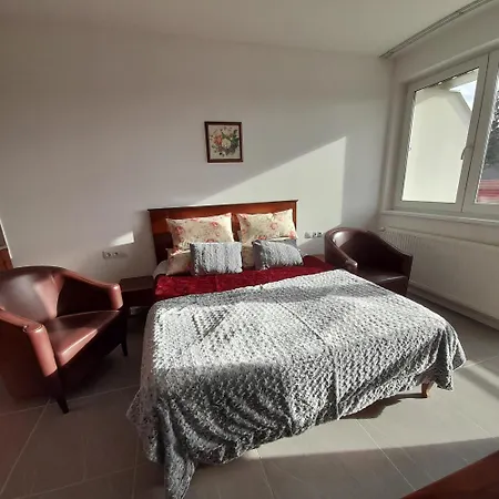 Demizson Panzio Kehidakustány