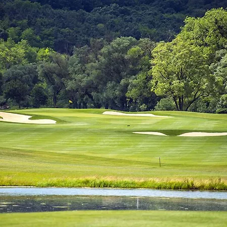 Demizson Panzio לינה וארוחת בוקר Kehidakustány