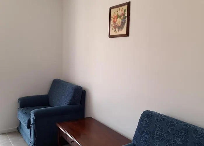 Demizson Panzio Panzió Kehidakustány